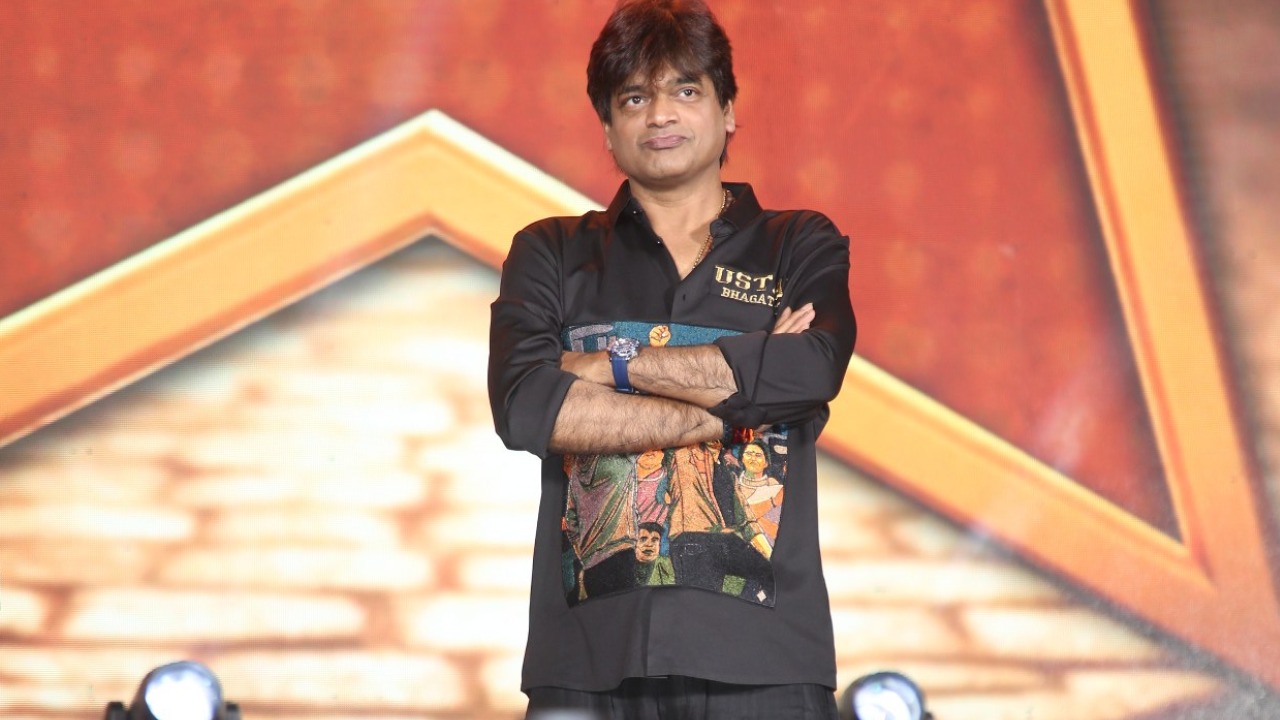 Harish Shankar : మూడేళ్లు వాడుకొని ఛాన్స్ ఇవ్వని డైరెక్టర్.. పాపం ఏడ్చేసిన హరీష్ శంకర్..