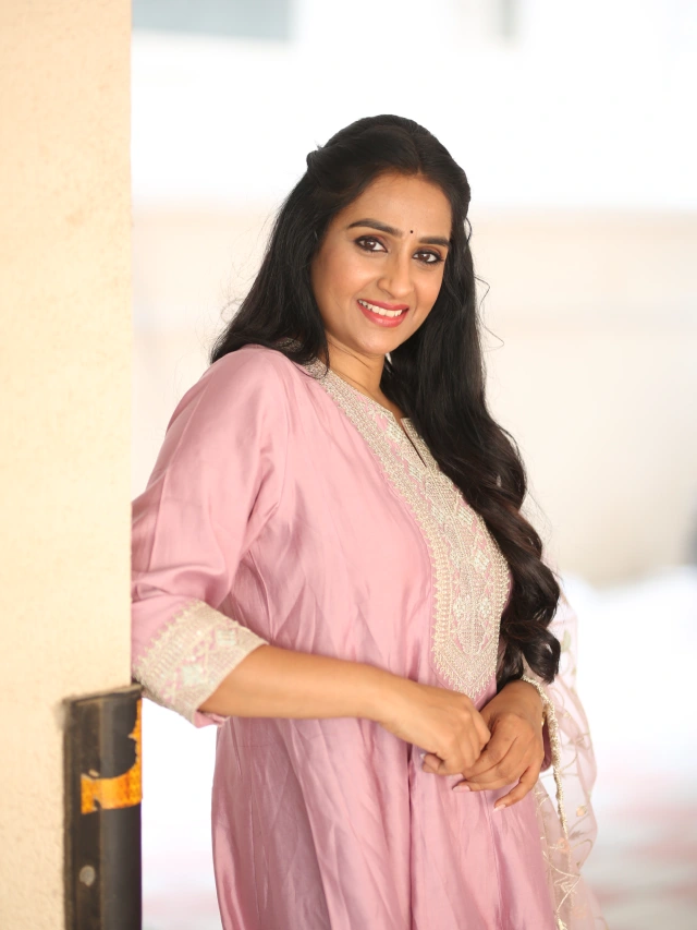 Actress Laya Cute Looks in Sampradayini Suppini Suddapoosani