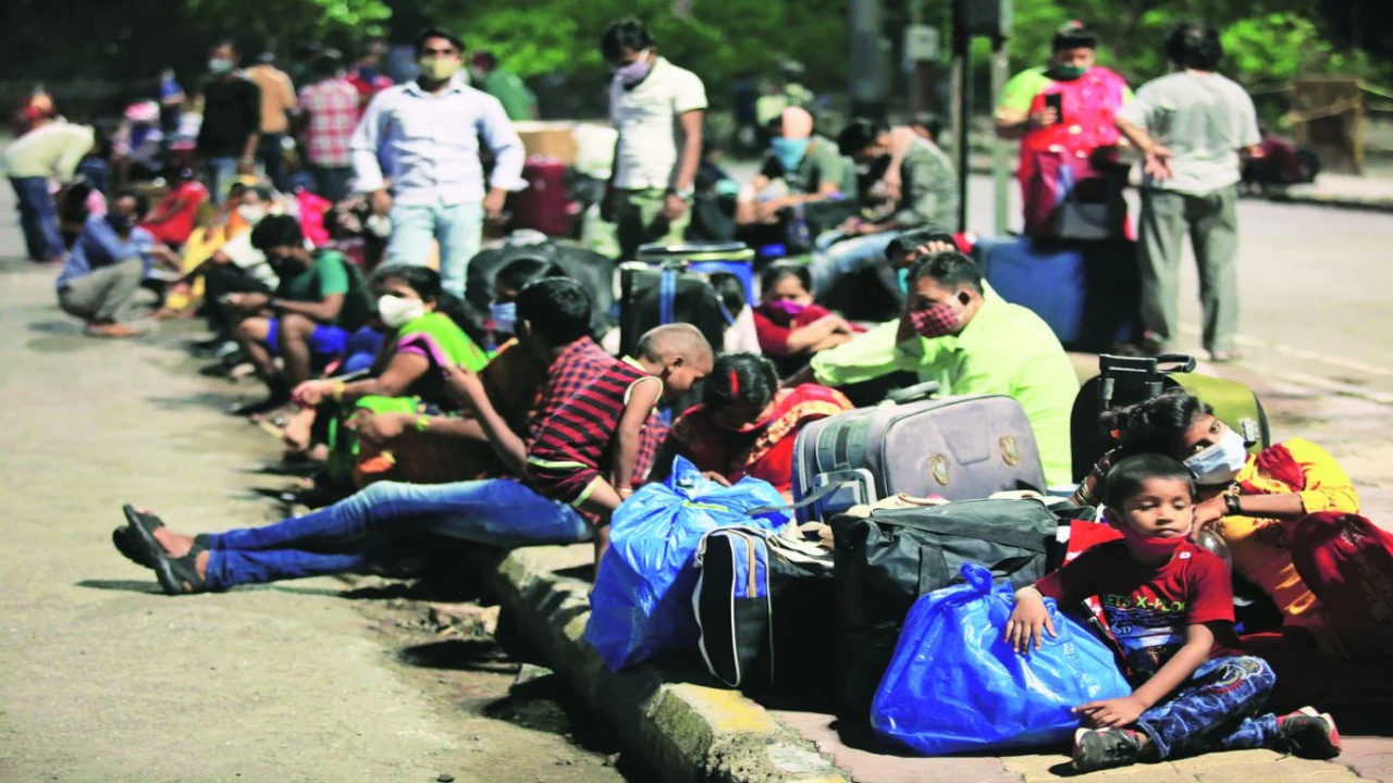 PM SYM : వారికి కేంద్ర ప్రభుత్వం శుభవార్త.. ప్రతి నెలా రూ.3 వేలు పొందవచ్చు.. ఏం చేయాలంటే..