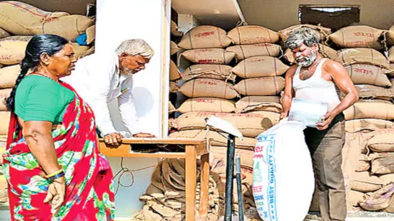 3 Months Free Ration : రేషన్ కార్డుదారులకి శుభవార్త చెప్పిన కేంద్రం.. 3 నెలల రేషన్ ఒకేసారి..!