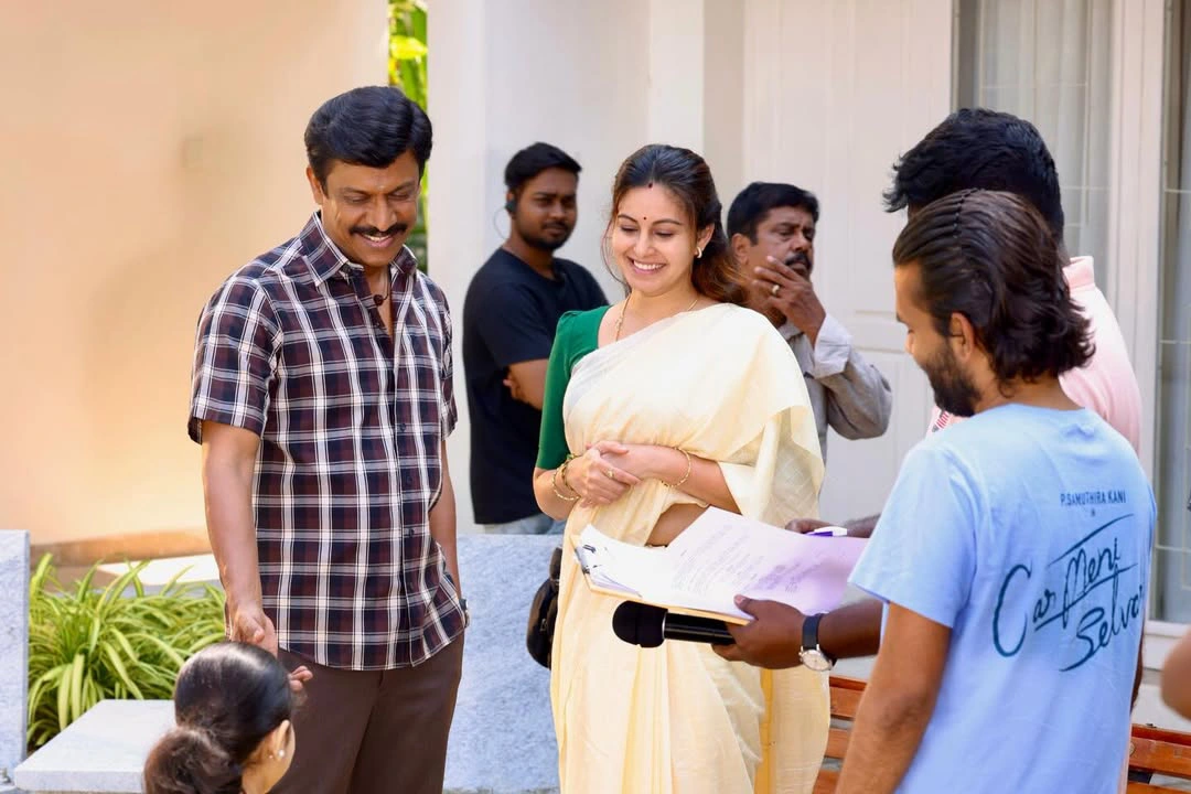 Abhinaya Shares Carmeni Selvam Working Stills