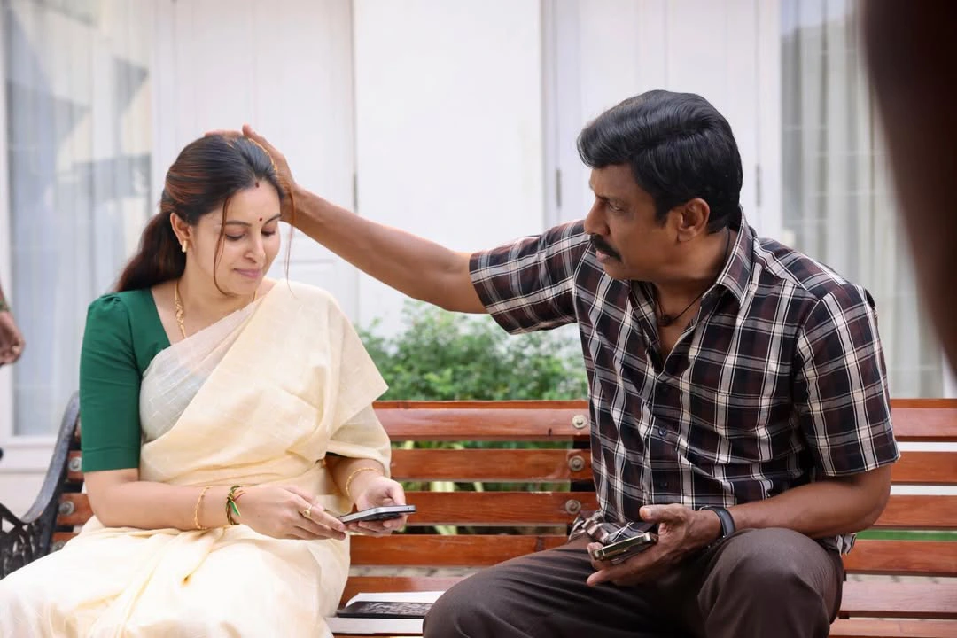 Abhinaya Shares Carmeni Selvam Working Stills