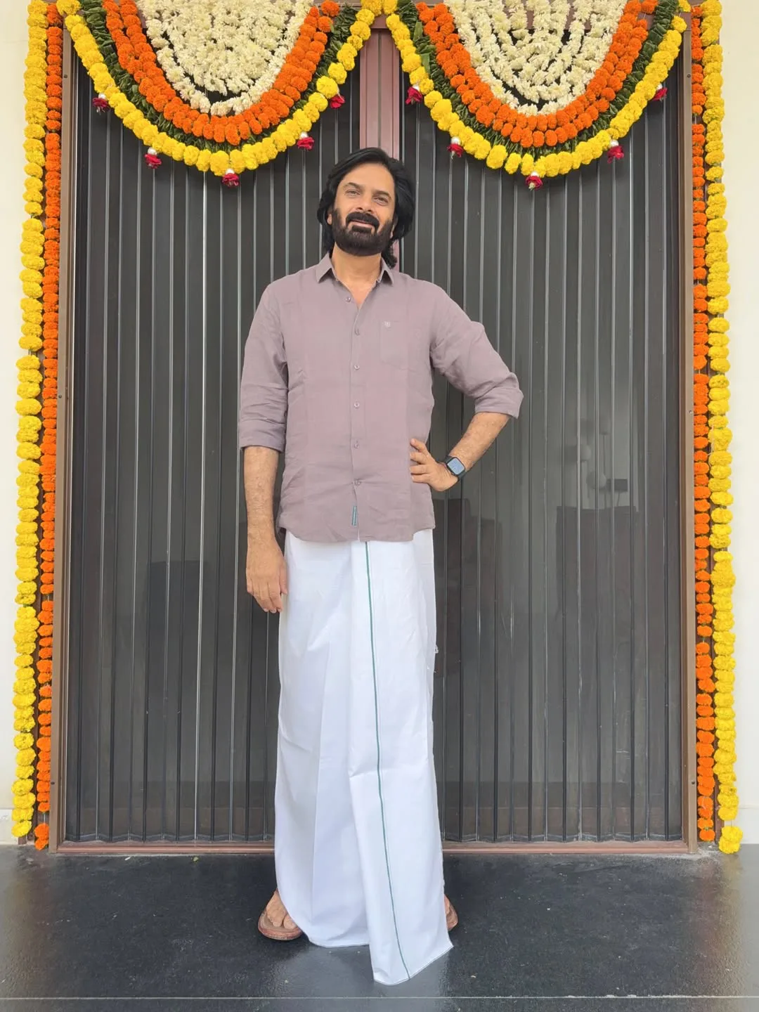 Anchor Sreemukhi father birthday special photos