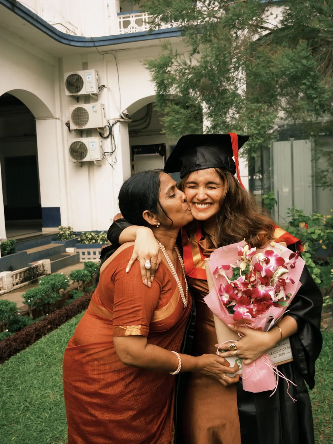 Anikha surendran Graduation Day