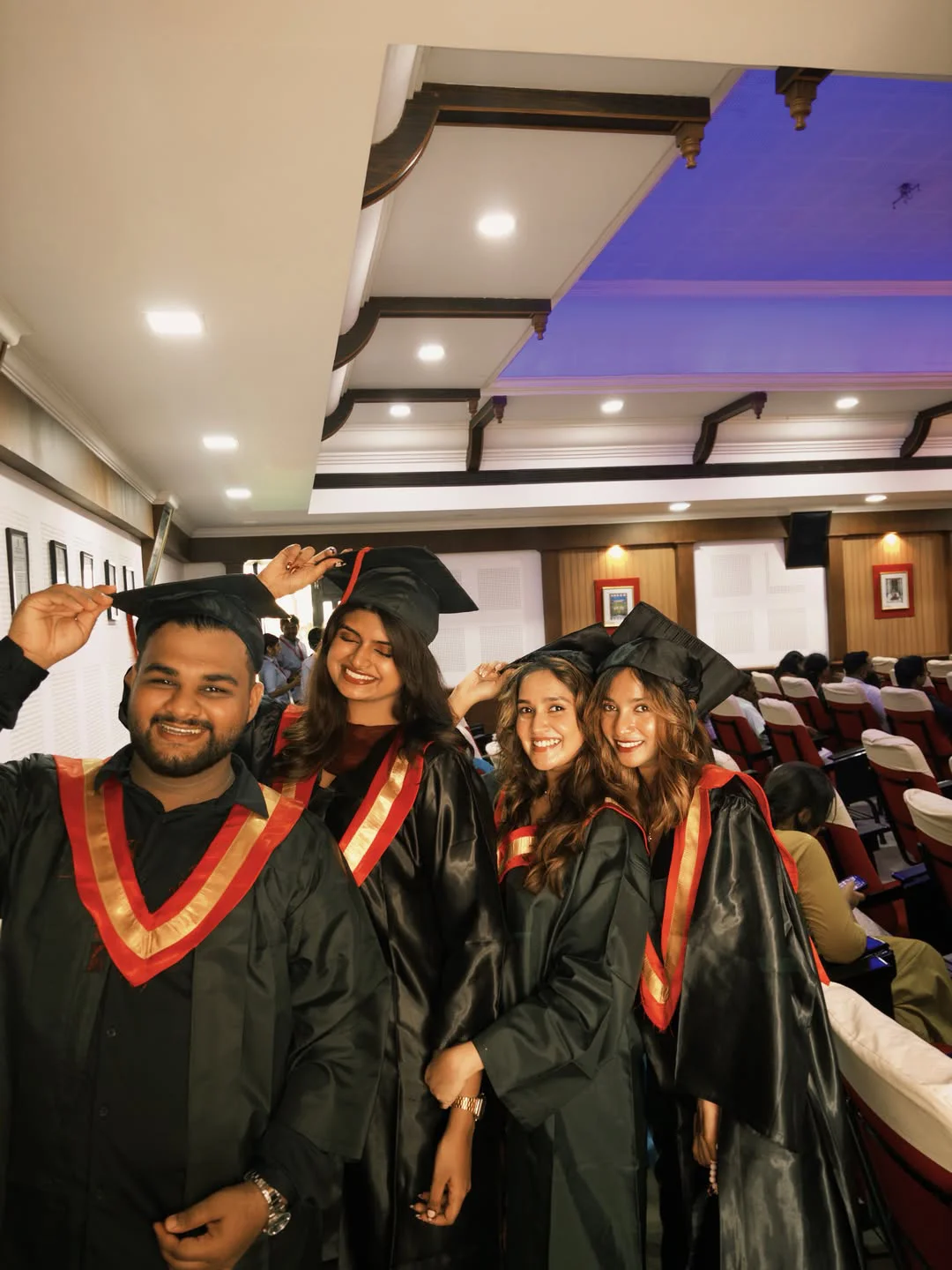 Anikha surendran Graduation Day