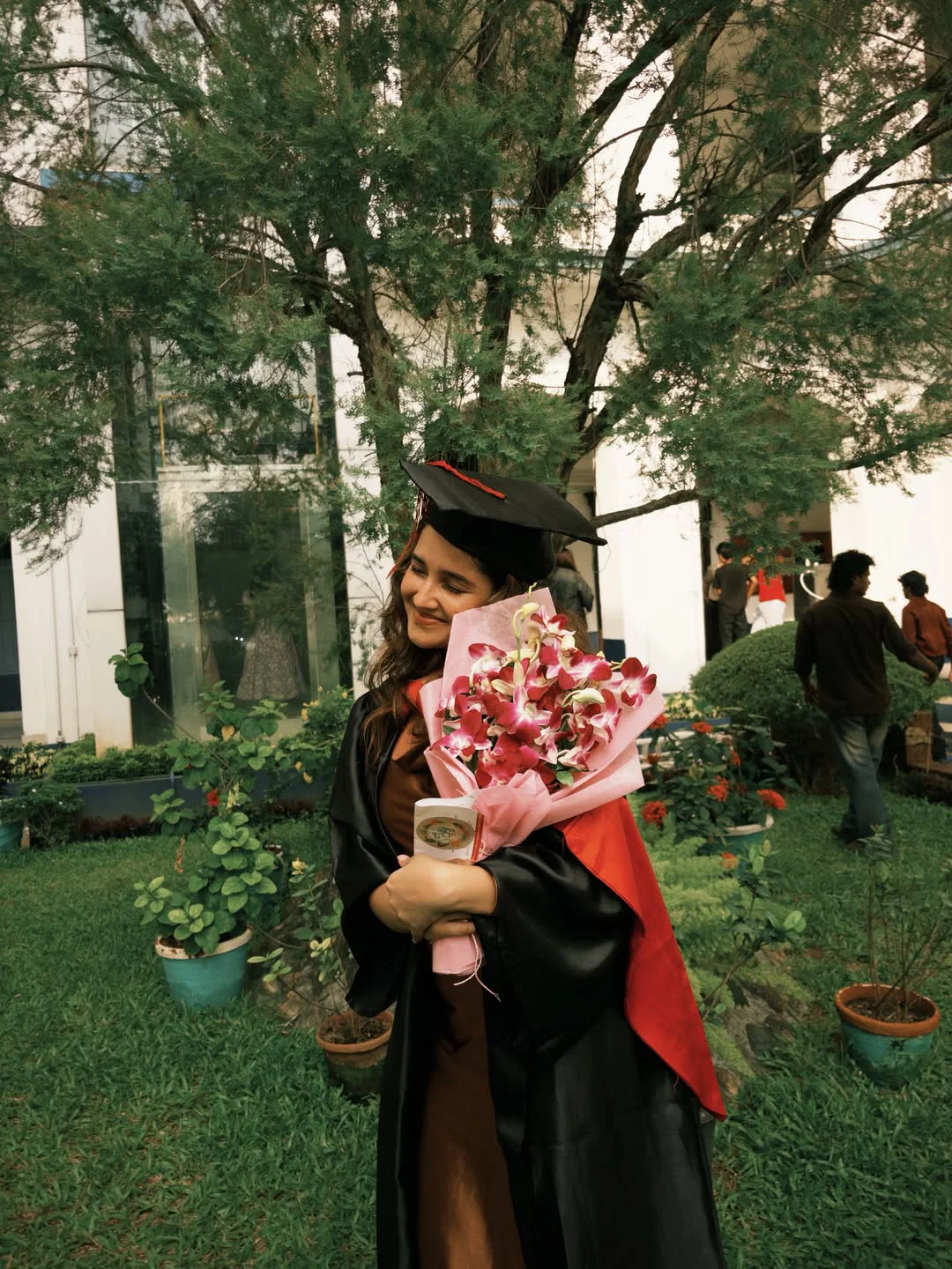 Anikha surendran Graduation Day