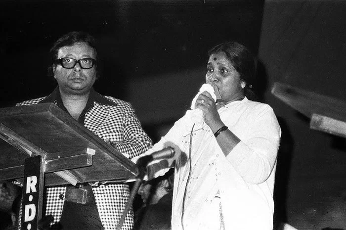 Singer Asha Bhosle Old Photos