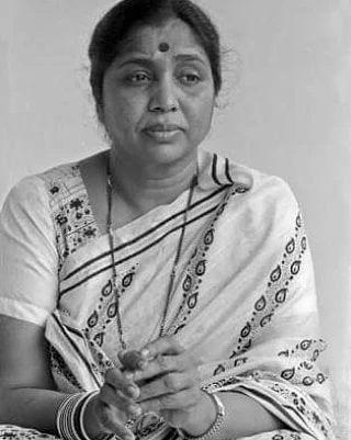 Singer Asha Bhosle Old Photos