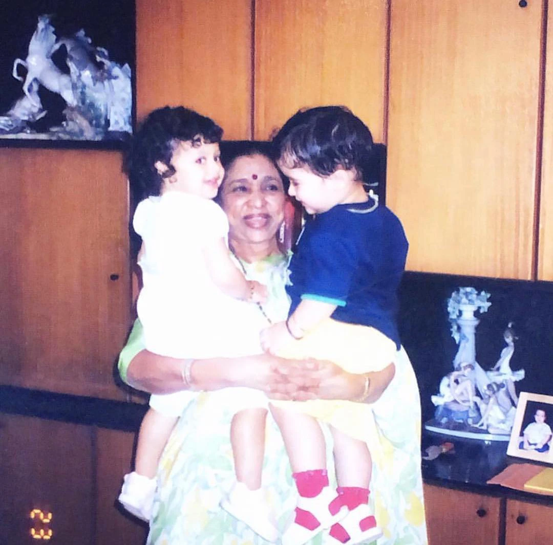 Singer Asha Bhosle Old Photos