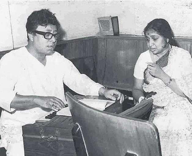 Singer Asha Bhosle Old Photos