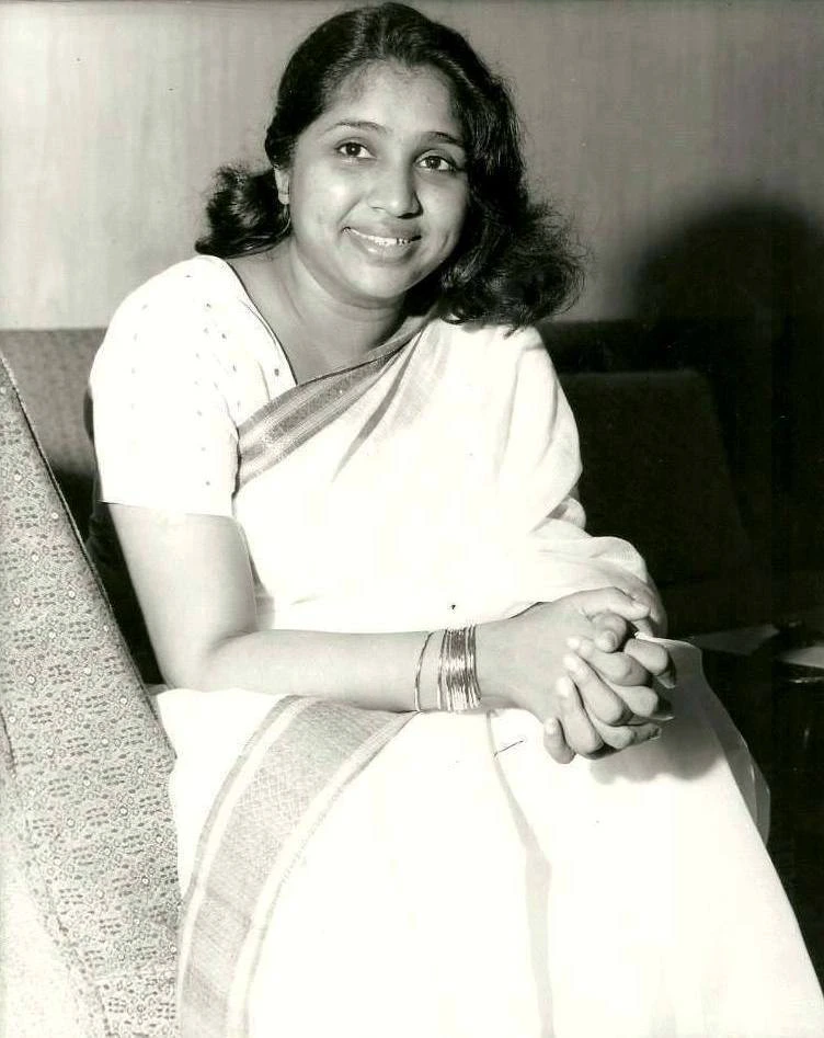 Singer Asha Bhosle Old Photos