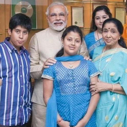 Singer Asha Bhosle Old Photos