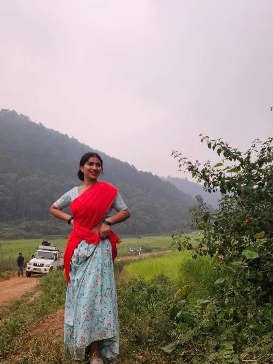 Bigg Boss fame Inaya Sultana engaged in agricultural work