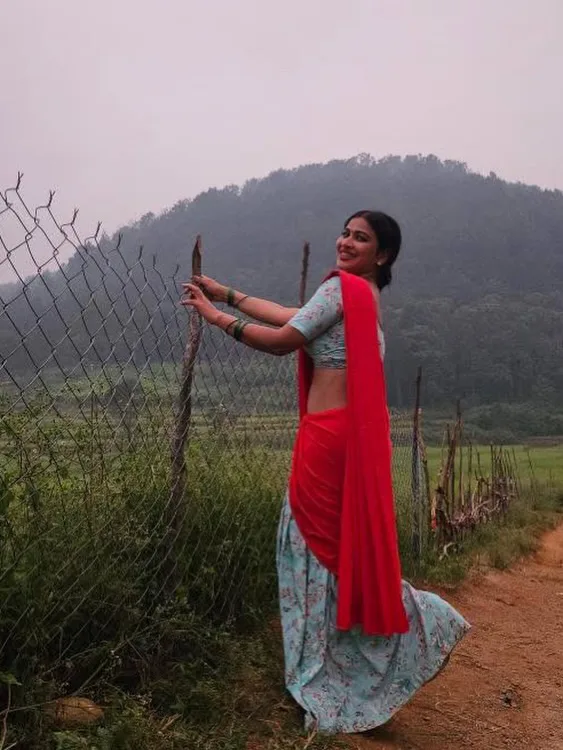 Bigg Boss fame Inaya Sultana engaged in agricultural work