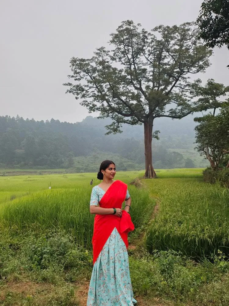 Bigg Boss fame Inaya Sultana engaged in agricultural work