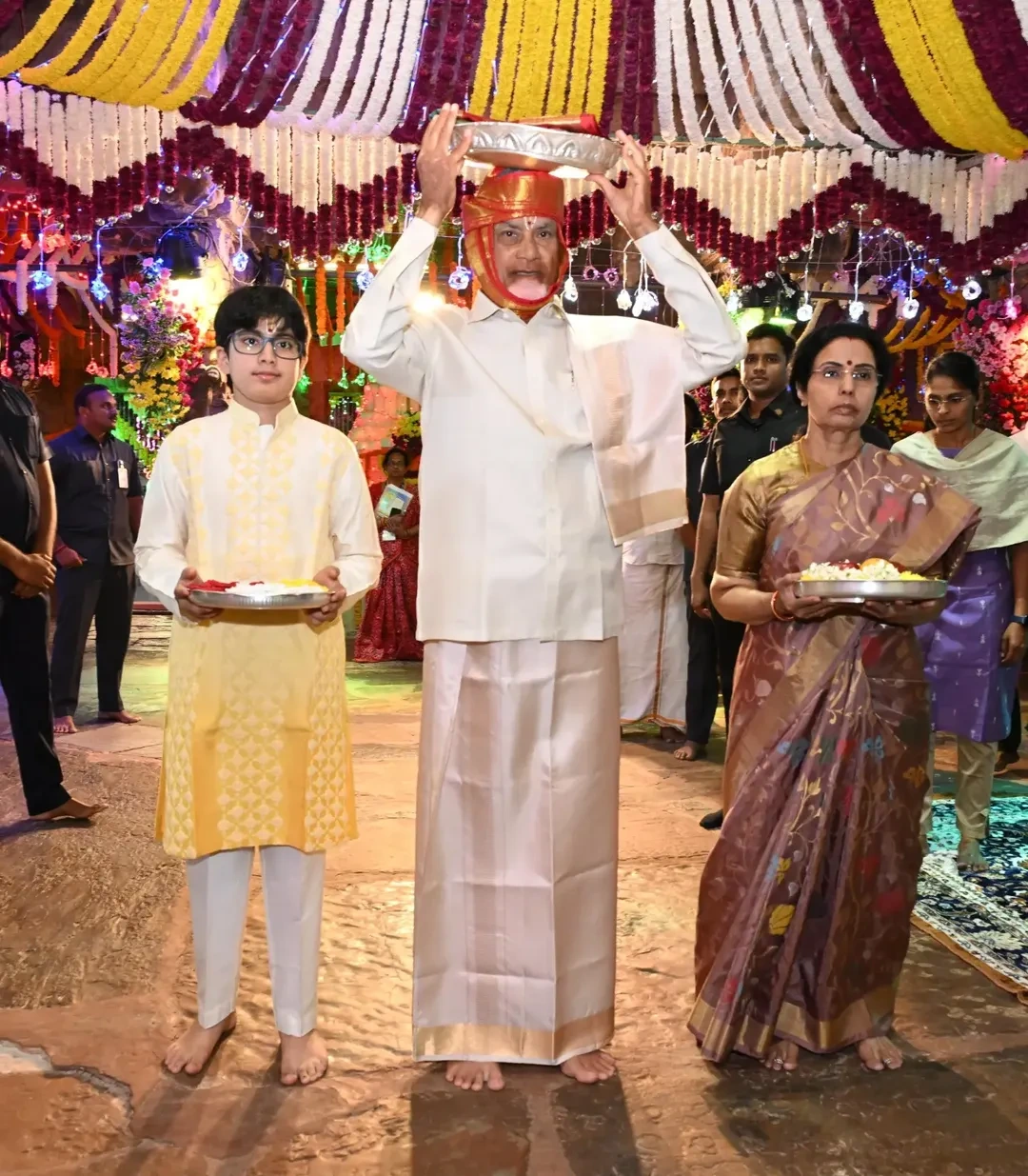CM Chandrababu Visits Vontimitta SeethaRama Kalyanam With Family