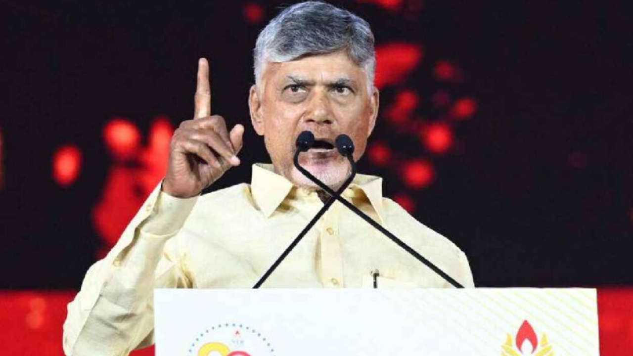 Chandrababu Naidu : కడప మాధవి రెడ్డి, పిఠాపురం వర్మకు చంద్రబాబు వార్నింగ్?