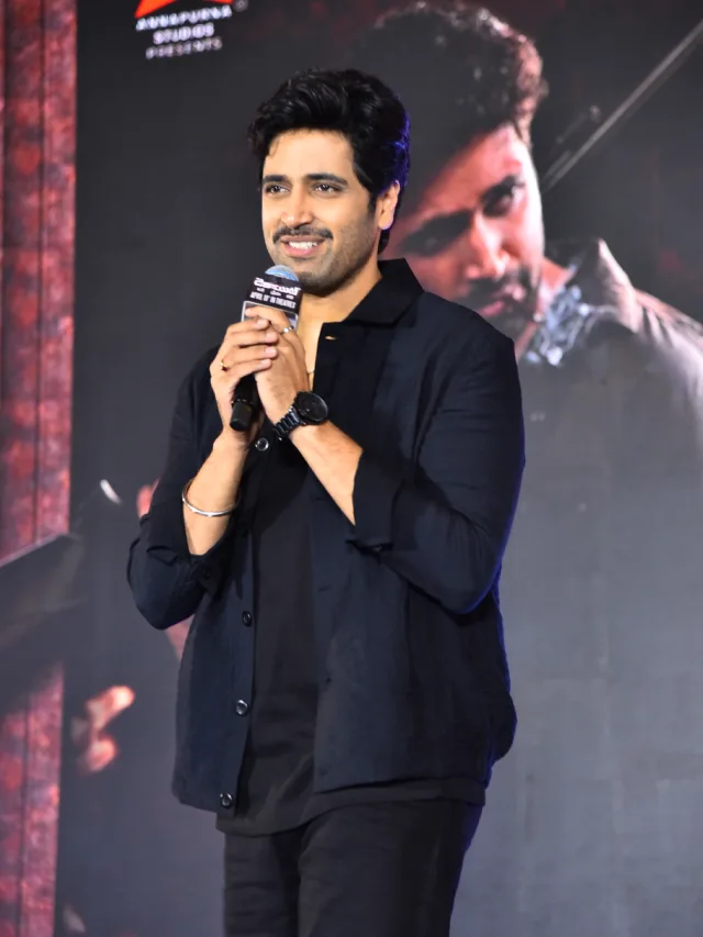 Adivi Sesh Mrunal Thakur Dacoit Pre Release Event