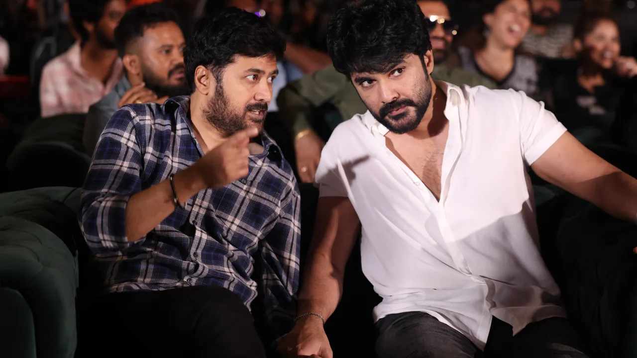 Adivi Sesh Mrunal Thakur Dacoit Pre Release Event