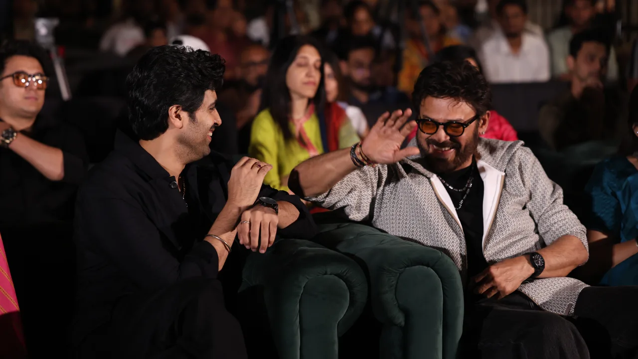 Adivi Sesh Mrunal Thakur Dacoit Pre Release Event