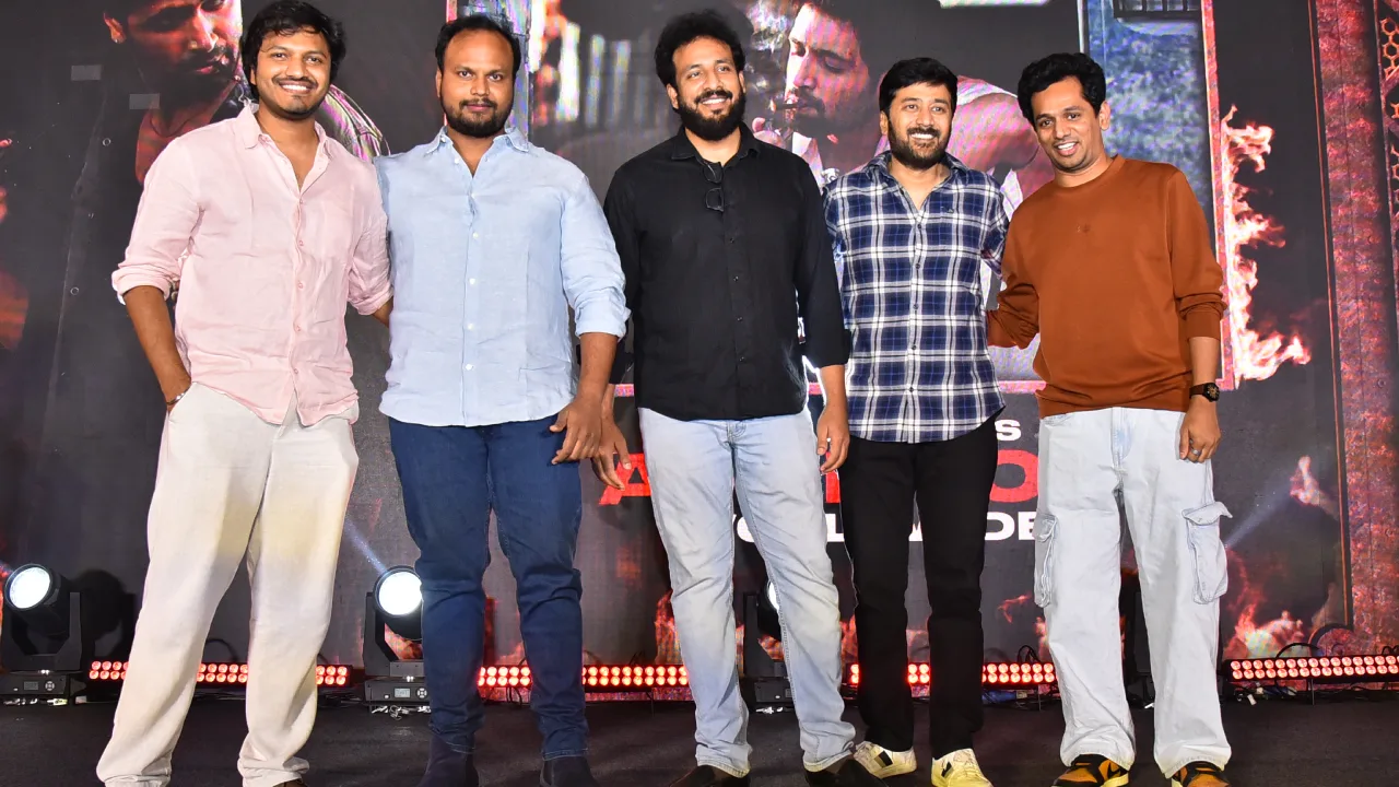 Adivi Sesh Mrunal Thakur Dacoit Pre Release Event