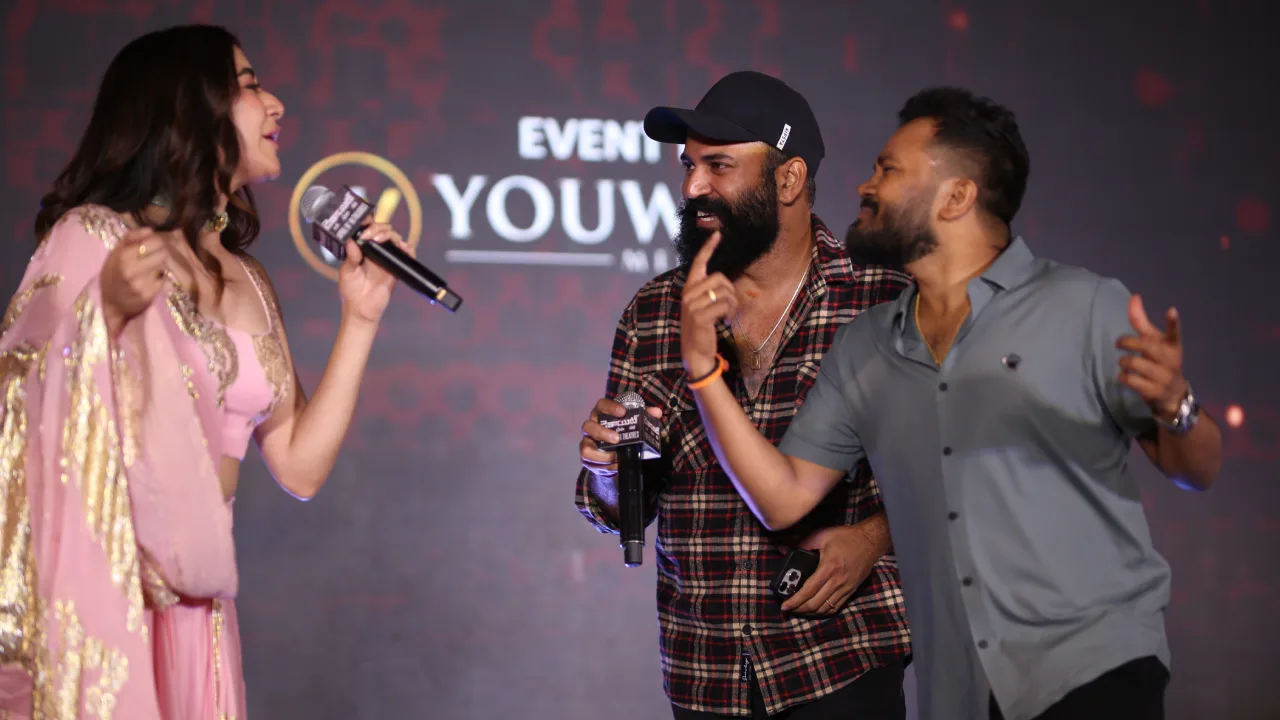 Adivi Sesh Mrunal Thakur Dacoit Pre Release Event