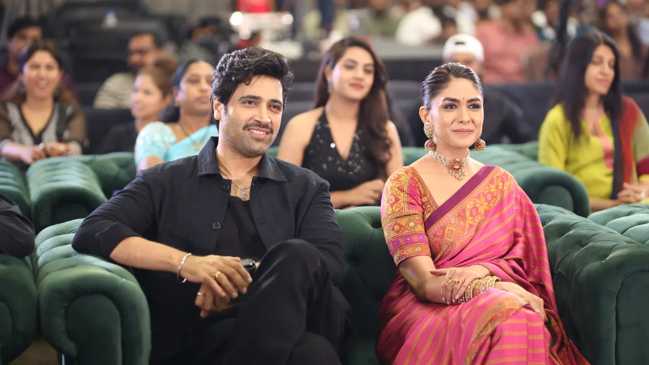 Adivi Sesh Mrunal Thakur Dacoit Pre Release Event