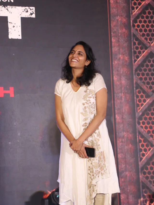 Adivi Sesh Mrunal Thakur Dacoit Pre Release Event