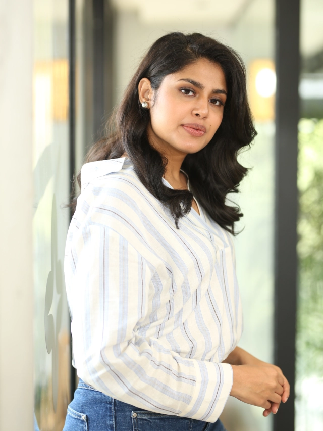 Faria Abdullah Stylish Looks