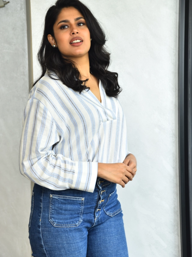 Faria Abdullah Stylish Looks