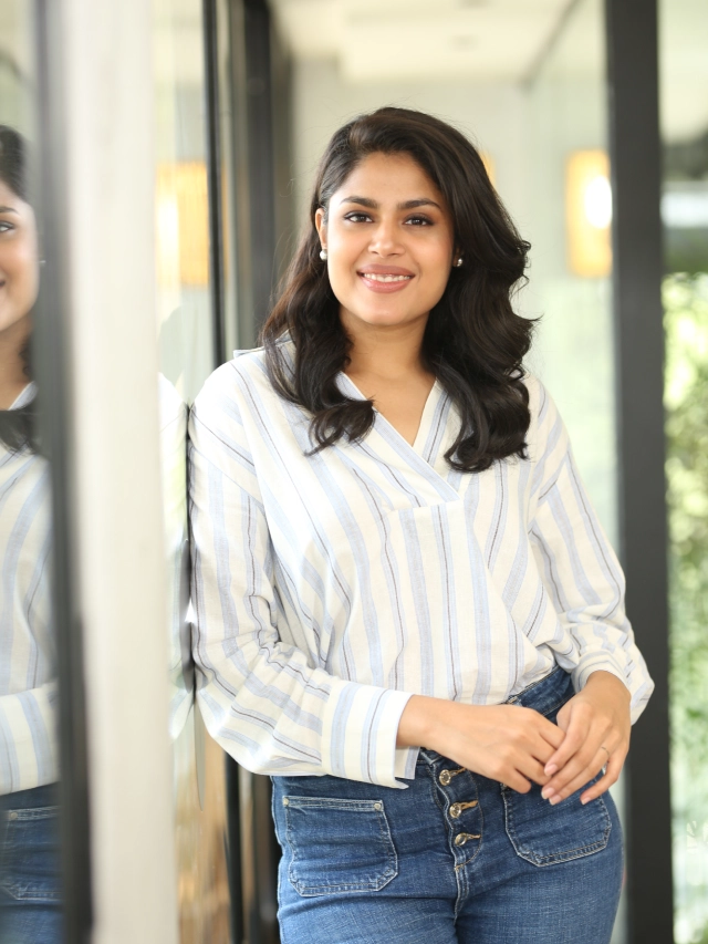 Faria Abdullah Stylish Looks