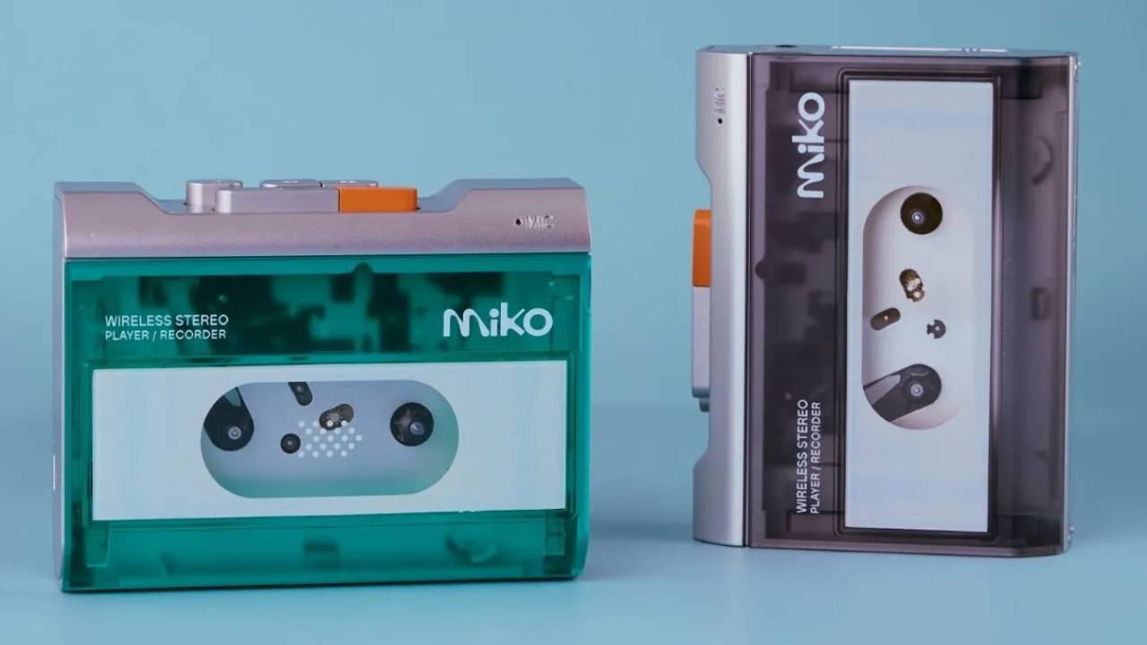 Gadhouse Miko Portable : రెట్రో లవర్స్‌కు గుడ్ న్యూస్..! 80, 90ల నాటి క్యాసెట్ రికార్డర్ రీ-ఎంట్రీ..! ఈసారి మోడర్న్ ఫీచర్లతో!