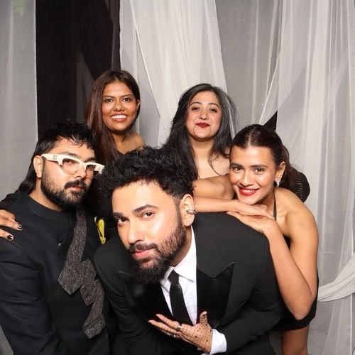 Hebah Patel Enjoying Party with Friends