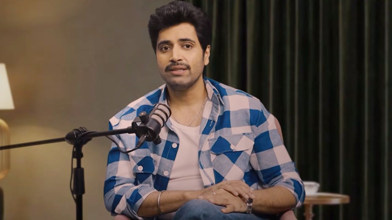 Adivi sesh: ఆ హీరోలకు ఈలలు.. నా సినిమాకు టికెట్లు.. క్రేజ్ గురించి షాకింగ్ కామెంట్స్ చేసిన అడివి శేష్