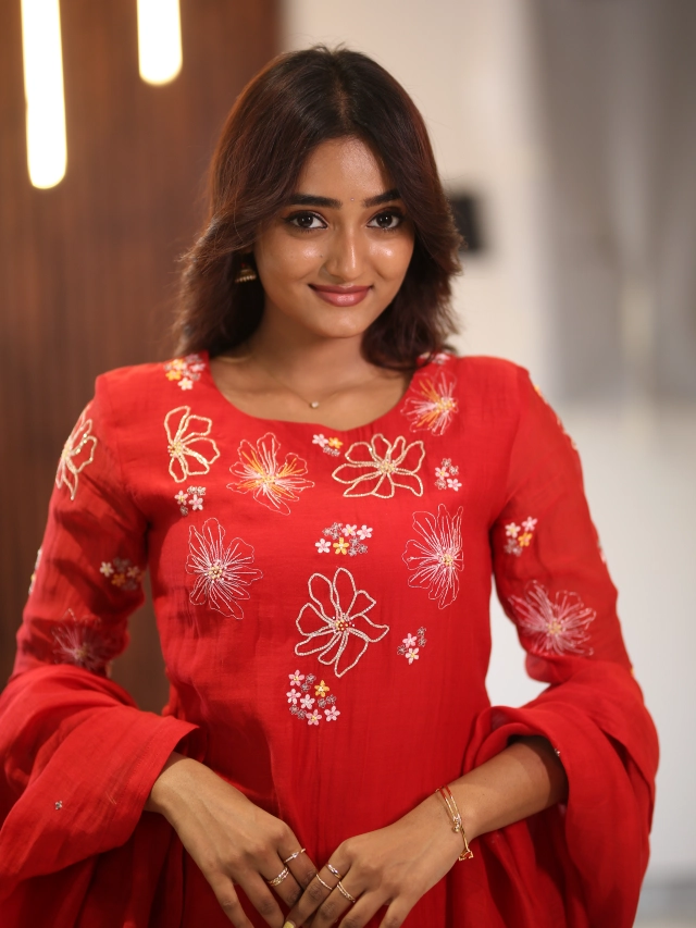 Hrithika Srinivas Cute Looks