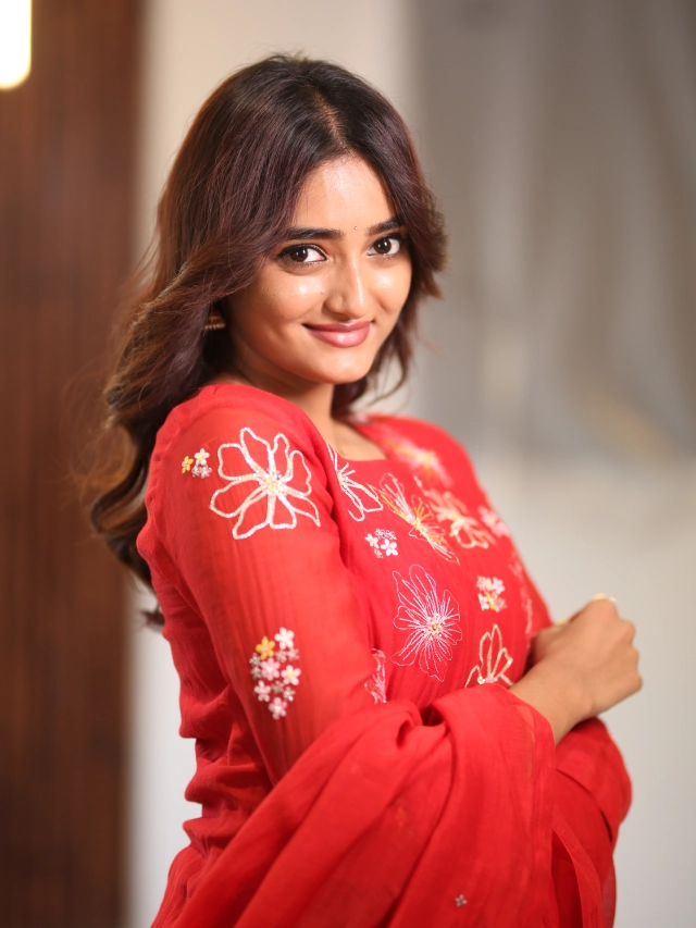 Hrithika Srinivas Cute Looks