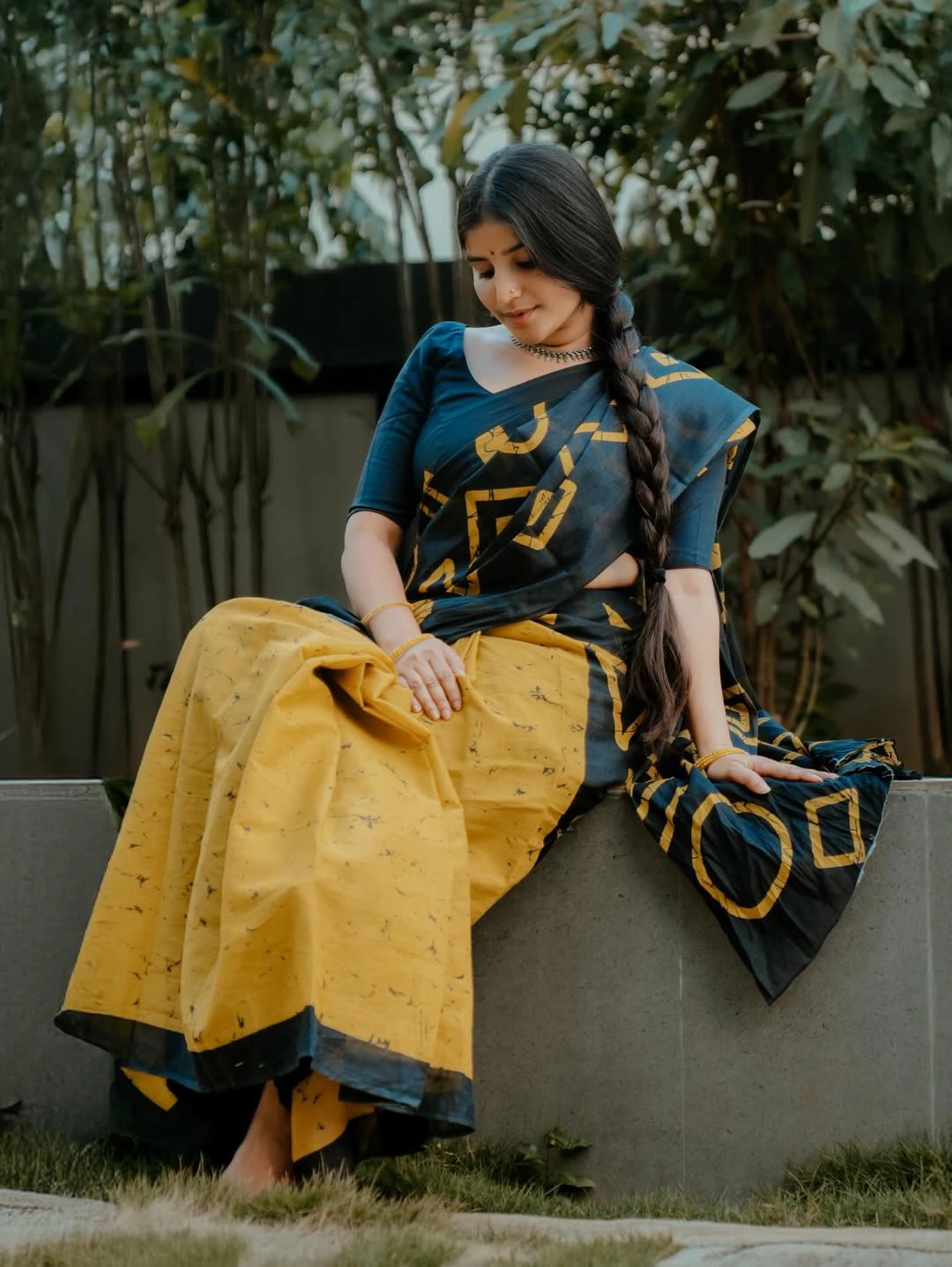 Singer Indravathi Chauhan Cute Looks in Saree