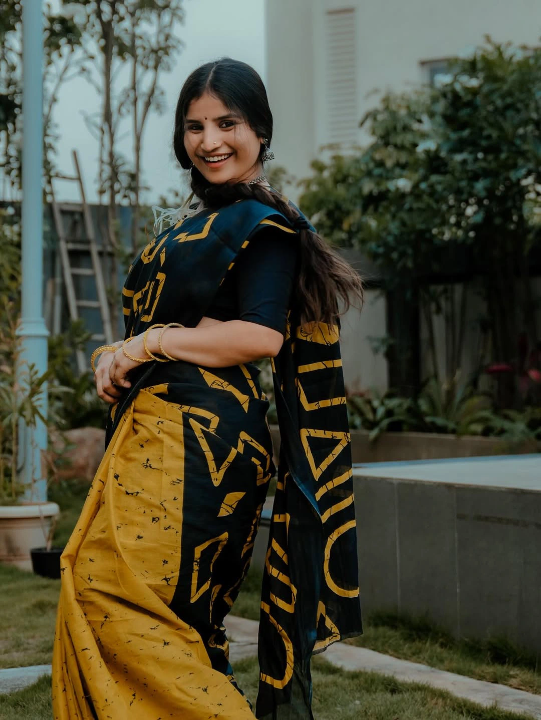 Singer Indravathi Chauhan Cute Looks in Saree