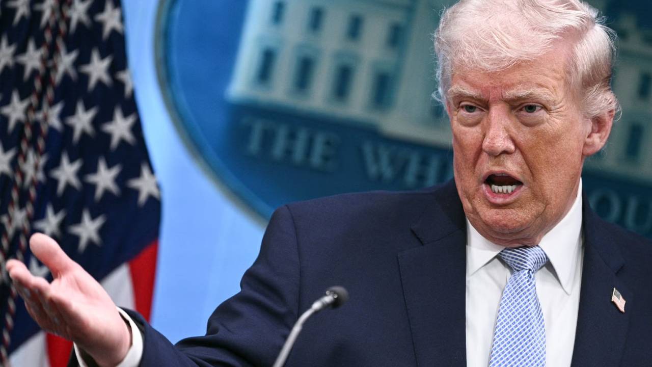 Iran vs Israel War : యుద్ధంపై ట్రంప్ సంచలన నిర్ణయం.. ఇరాన్‌పై దాడులకు బ్రేక్! హర్ముజ్ జలసంధికి లైన్ క్లియర్!