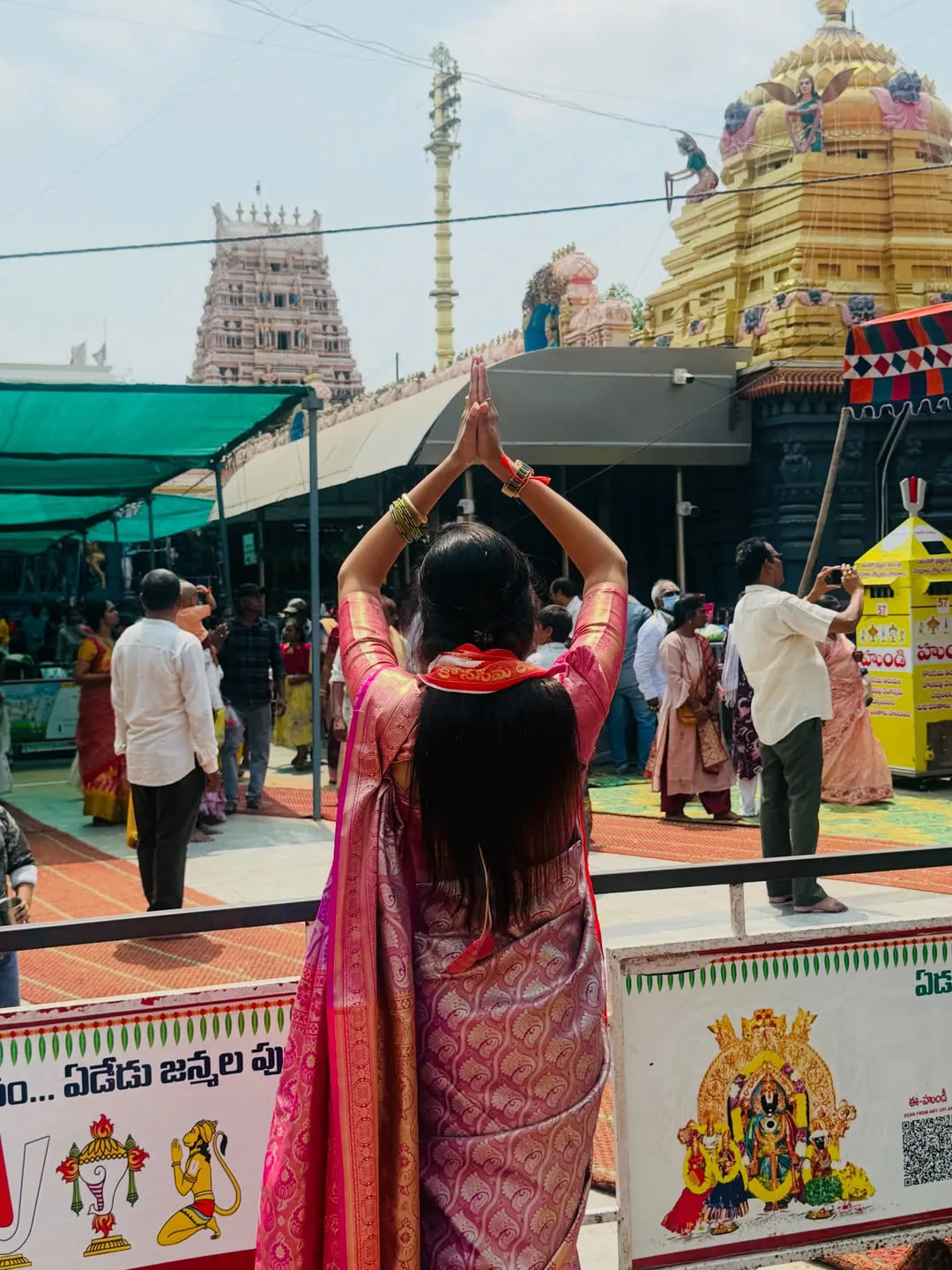 Jabardasth actress SatyaSri at Vadapalli Venkateswara Swamy Temple