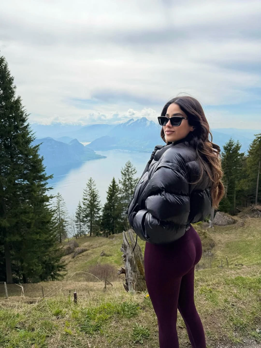 Janhvi Kapoor Enjoying Vacation in Switzerland