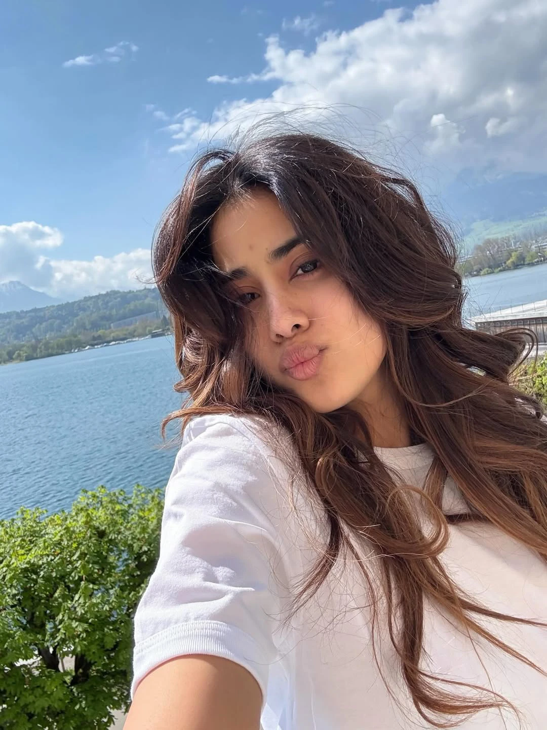 Janhvi Kapoor Enjoying Vacation in Switzerland