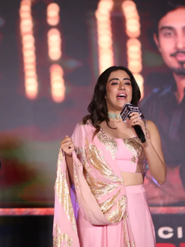 Jonita Gandhi Shines in Dacoit Pre Release Event
