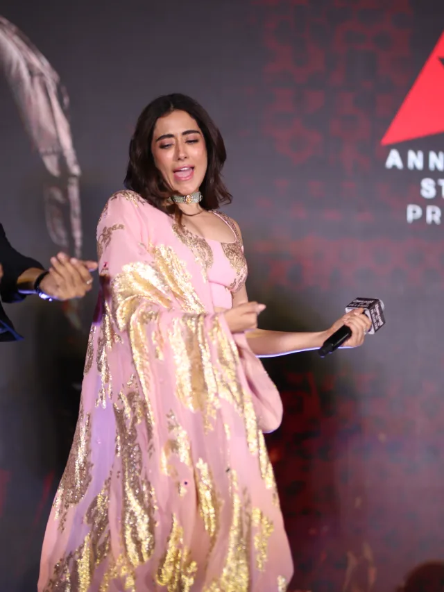 Jonita Gandhi Shines in Dacoit Pre Release Event