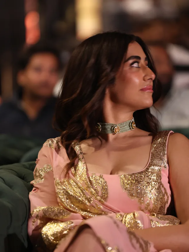 Jonita Gandhi Shines in Dacoit Pre Release Event