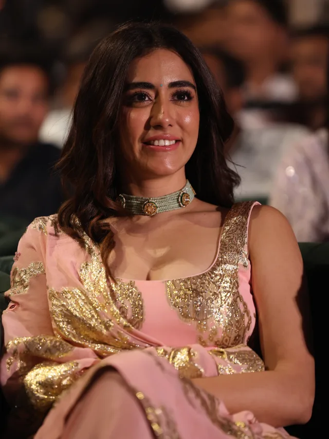 Jonita Gandhi Shines in Dacoit Pre Release Event