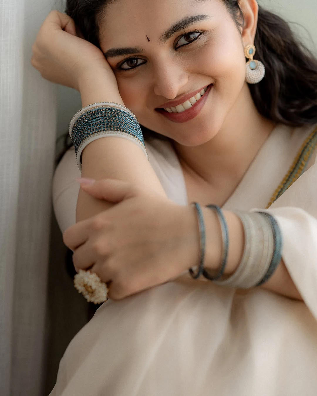 Kayadu Lohar Sizzling Photos