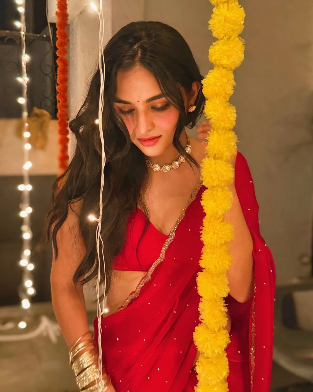 Kayadu Lohar Sizzling Photos