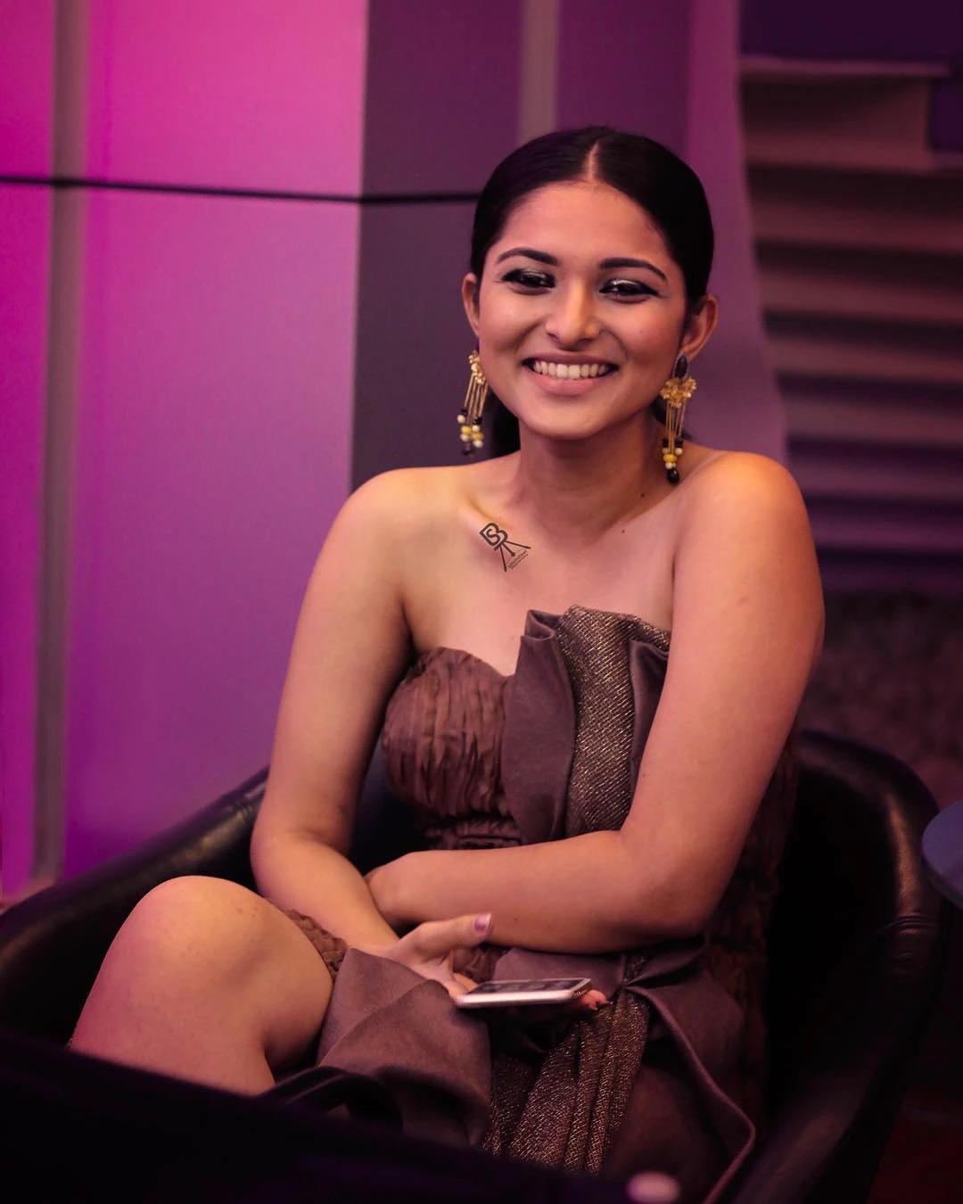 Kayadu Lohar Sizzling Photos