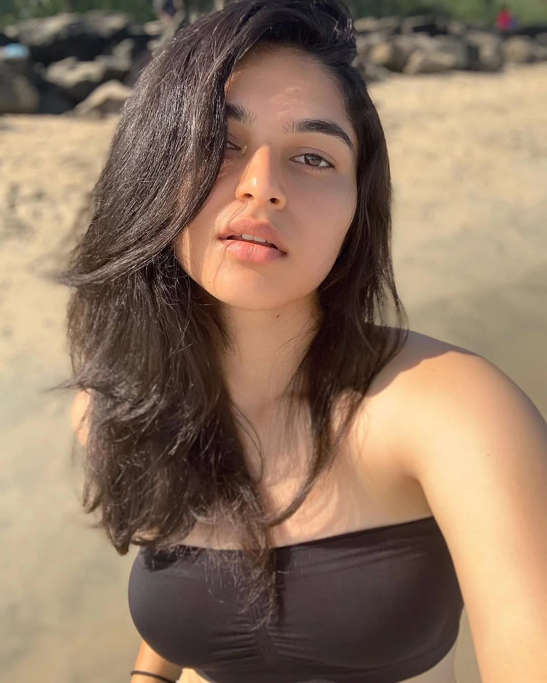 Kayadu Lohar Sizzling Photos